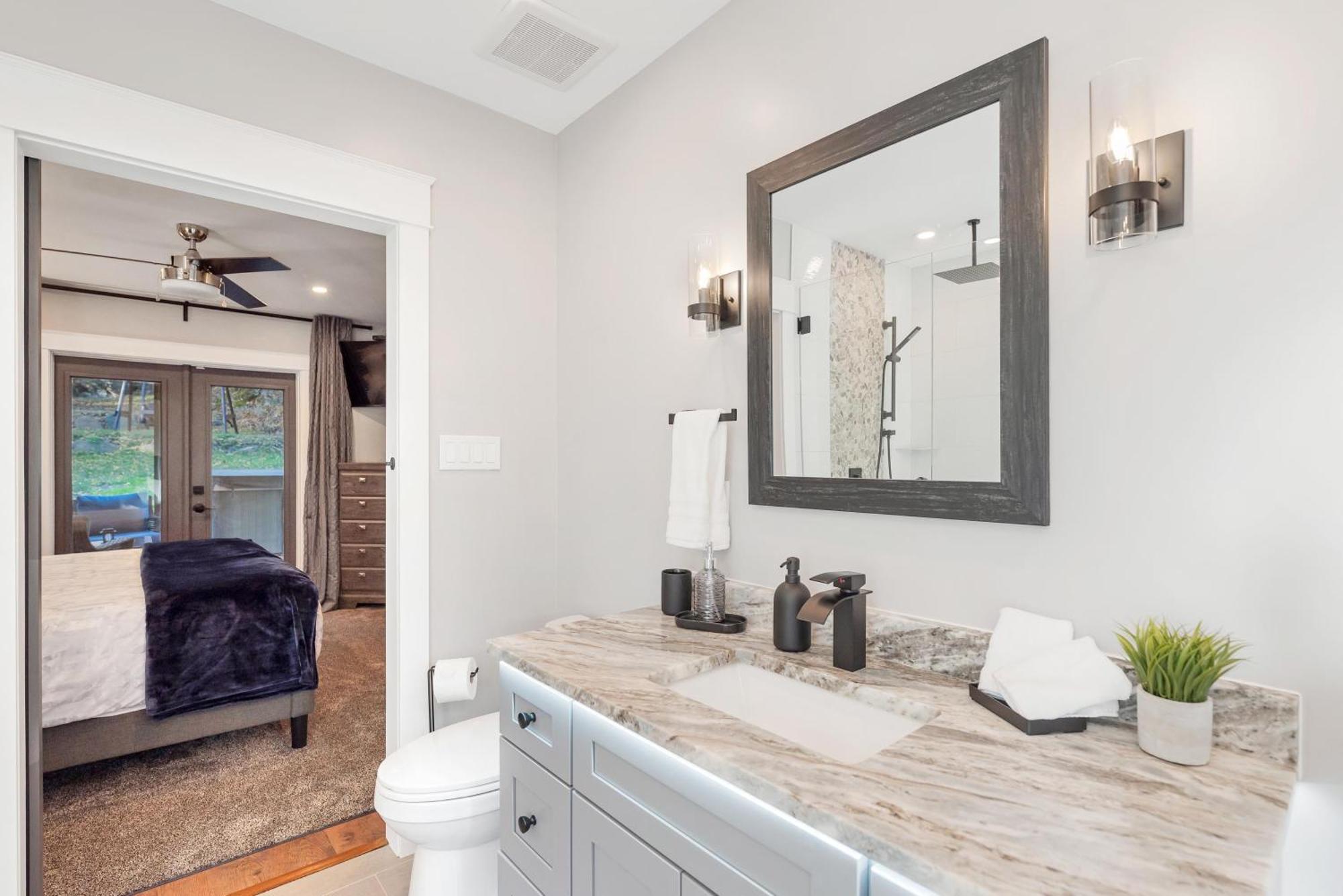 VI Cottage North Saanich Экстерьер фото